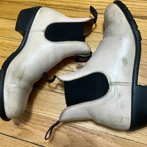Blundstone Chelsea Boots Size 9, EU40